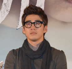 Foto de Yoon Kye-sang