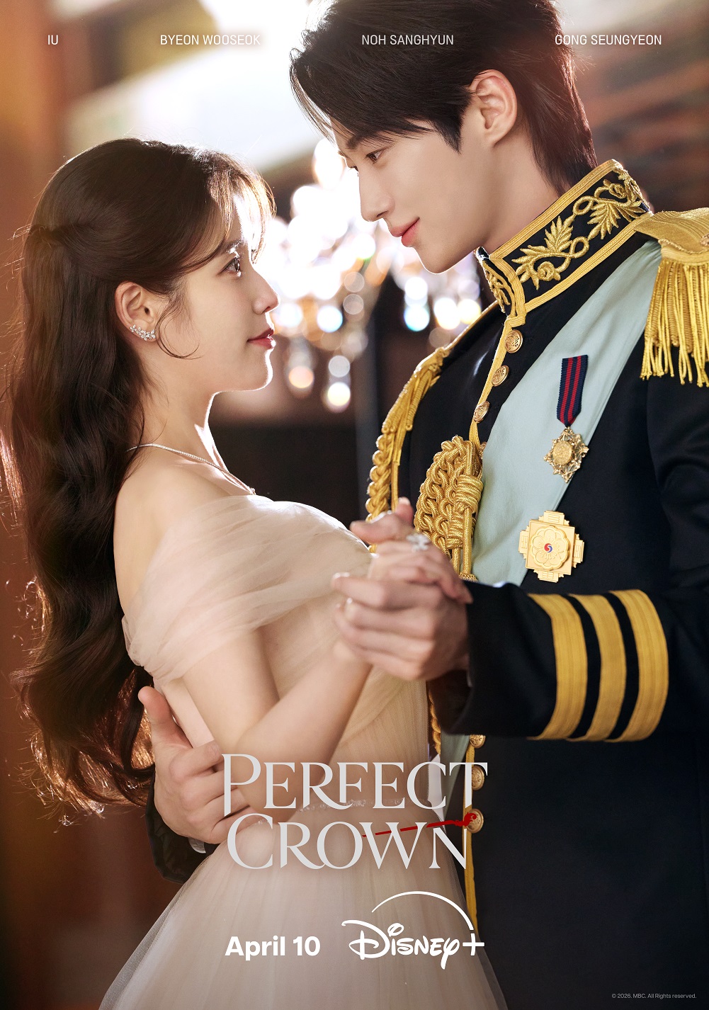 IU e Byeon Woo-seok no poster de A Coroa Perfeita